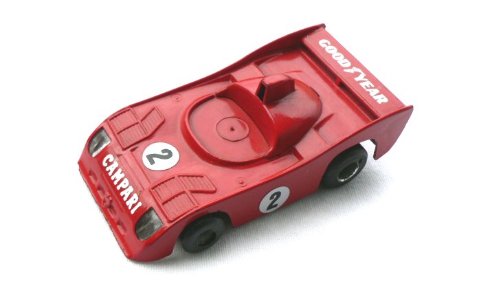 Alfa Romeo 33 red